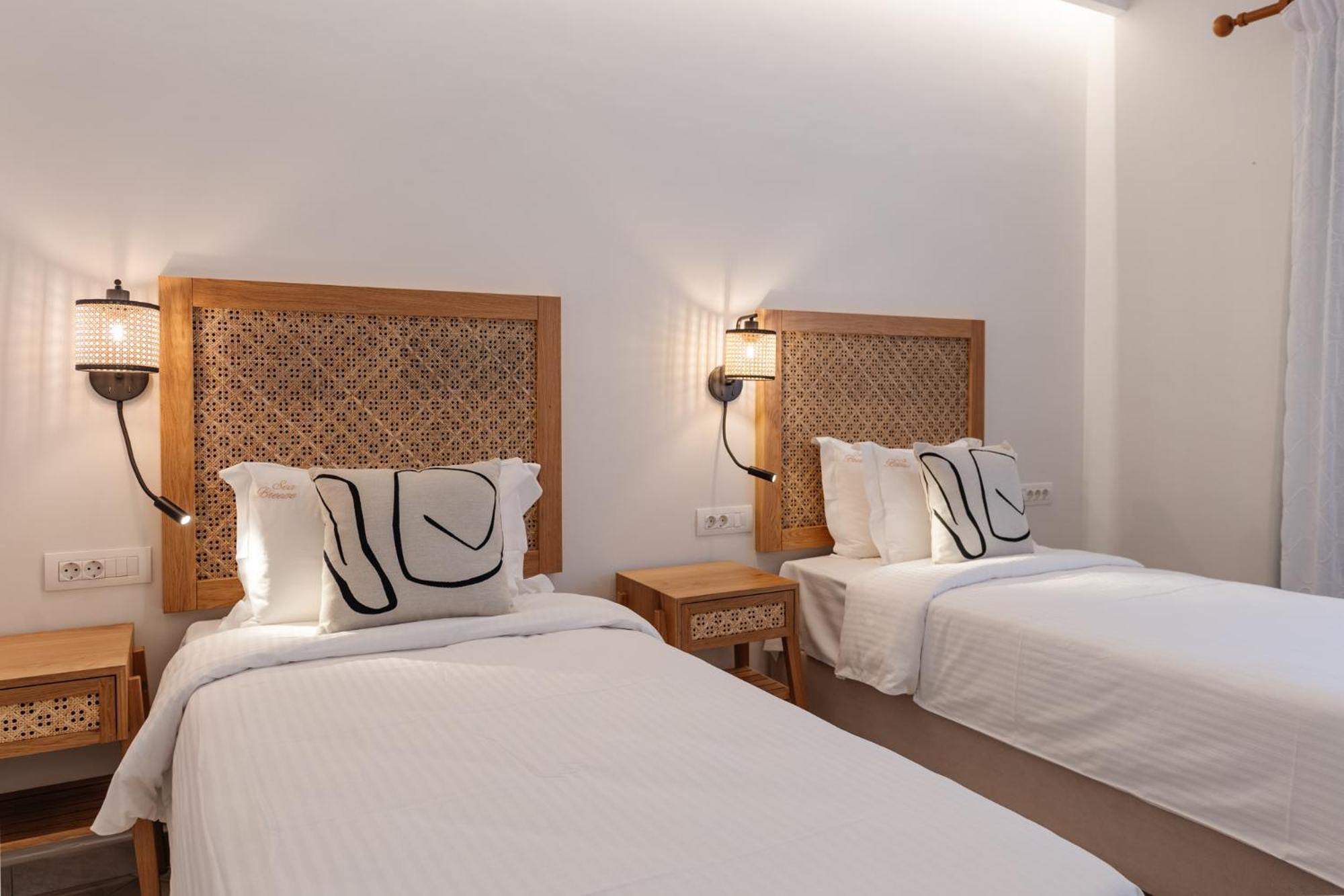 Sea Breeze Hotel & Apartments Agios Gordios  Exterior photo