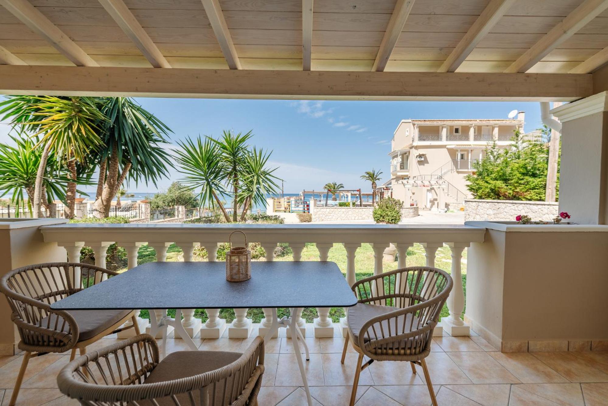 Sea Breeze Hotel & Apartments Agios Gordios  Exterior photo